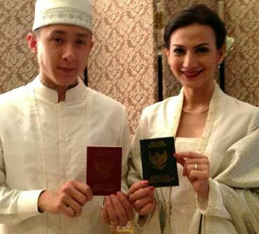 Rupanya, Wanda Hamidah Menikah pada Hari Valentine